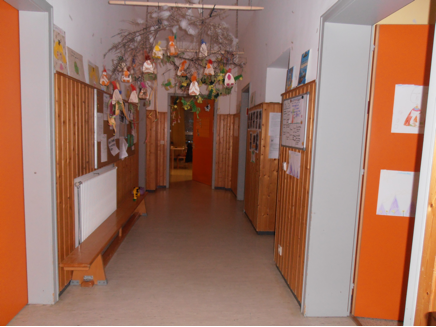 Eingangsbereich Kindergarten Korridor Kindergarten